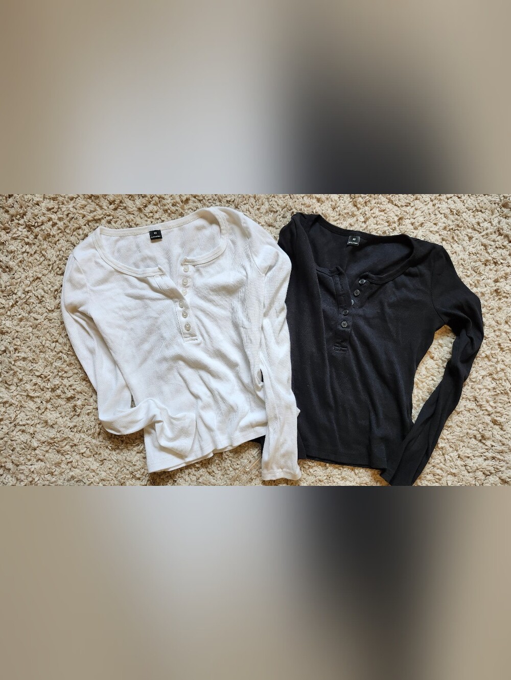 Long-Sleeve Henley Shirt - White & Black